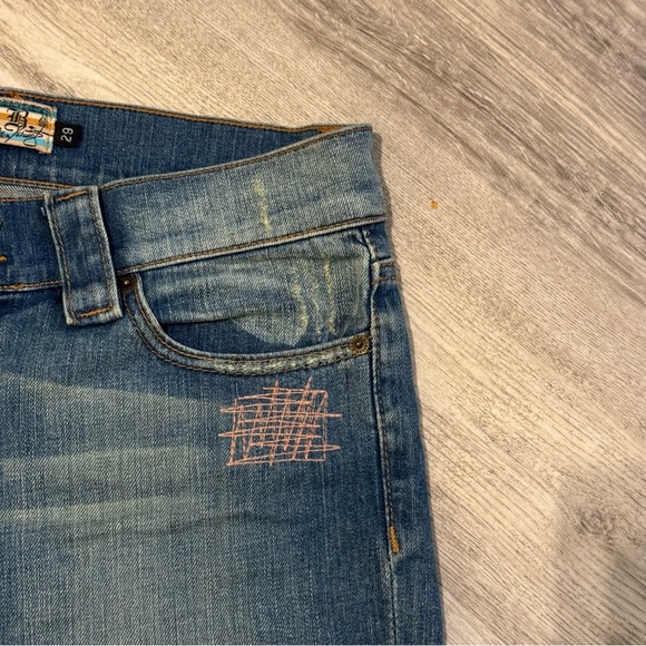 NEW ALLEN B (Schwartz) Embellished Cropped Boho Chic Jeans Size 29 RETAILS $695 - Picture 12 of 12